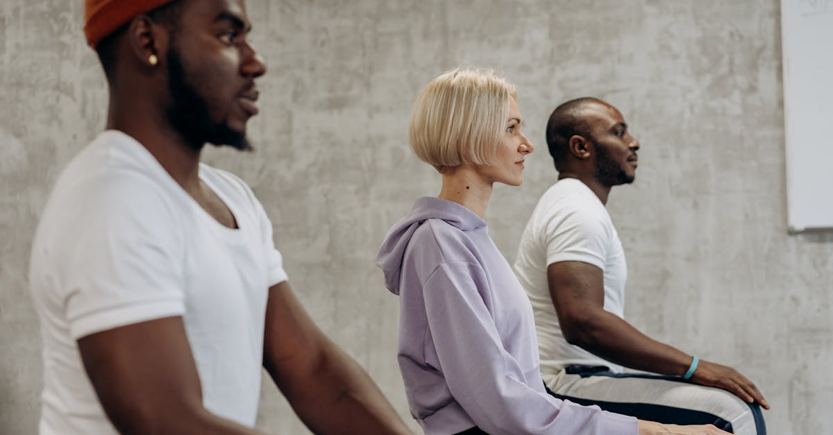 découvrez les caractéristiques qui rendent les hommes attrayants, des conseils de style aux traits de personnalité captivants. apprenez à apprécier le charme et la confiance qui font la différence.