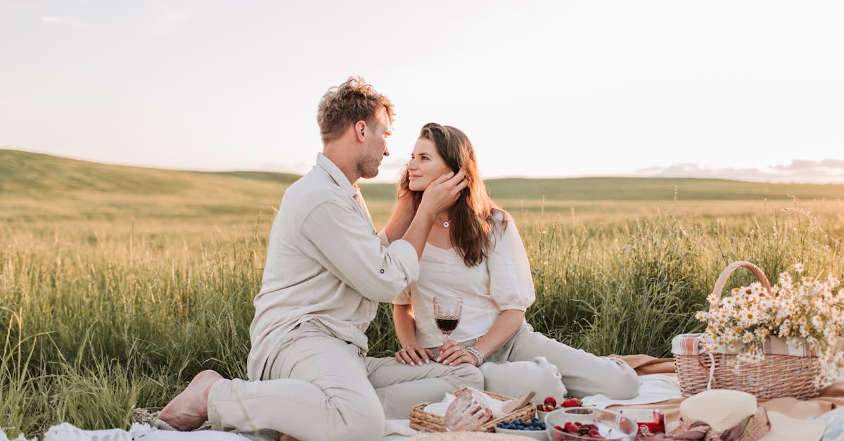 découvrez les règles essentielles du dating pour naviguer avec succès dans le monde des rencontres. apprenez à établir des connexions authentiques, à gérer vos attentes et à améliorer vos interactions amoureuses avec des conseils pratiques et des astuces incontournables.