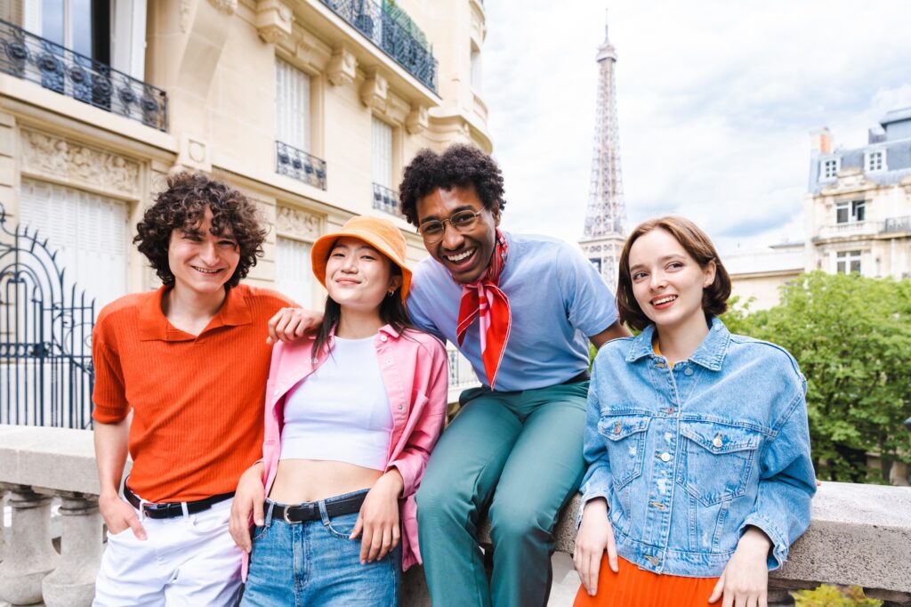 Image illustrant Illustration pour Les rencontres amicales à Paris dans le contexte de Illustration pour Les rencontres amicales à Paris