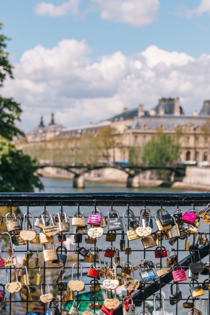 Image: Les meilleurs lieux pour faire des rencontres à Paris Illustration pour Les meilleurs lieux pour faire des rencontres à Paris